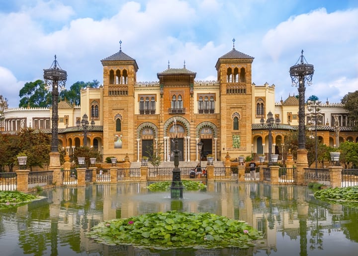 seville free walking tour