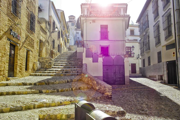 Best months to visit Granada
