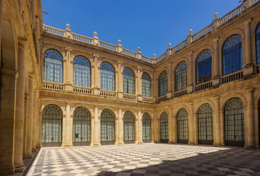 Seville,,Spain,-,July,27,,2023.,Courtyard,Of,The,Archivo visit archivo general de indias