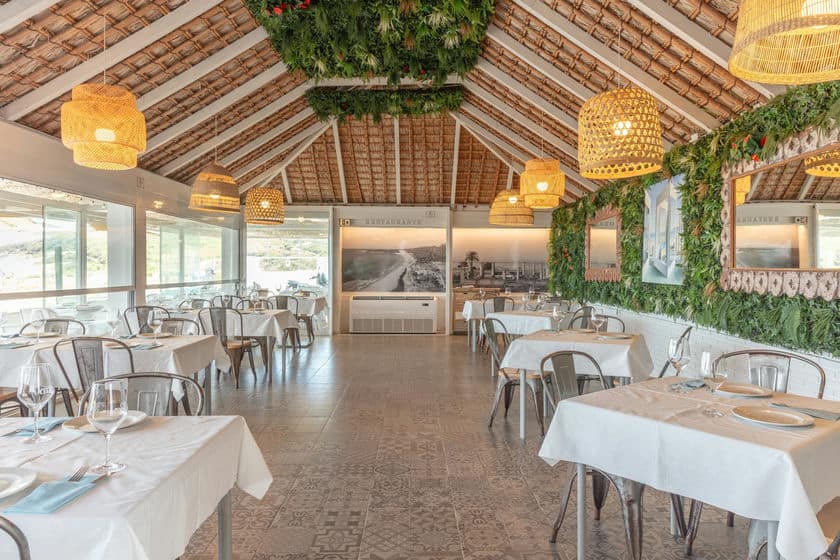 bolonia beach restaurants