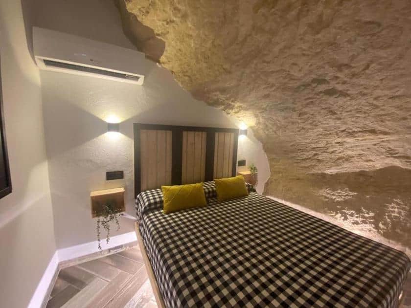 How to get to Setenil de las Bodegas